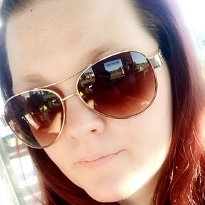 Meet your Posher, Brandy